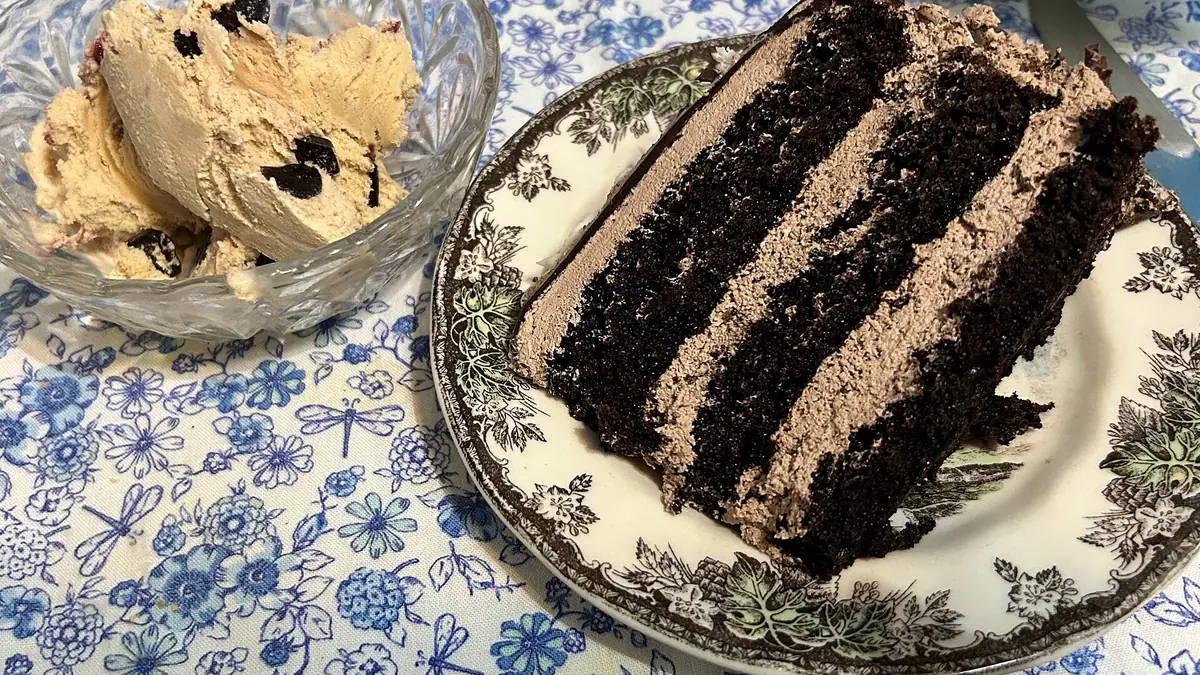 Artisan Bakery bakes